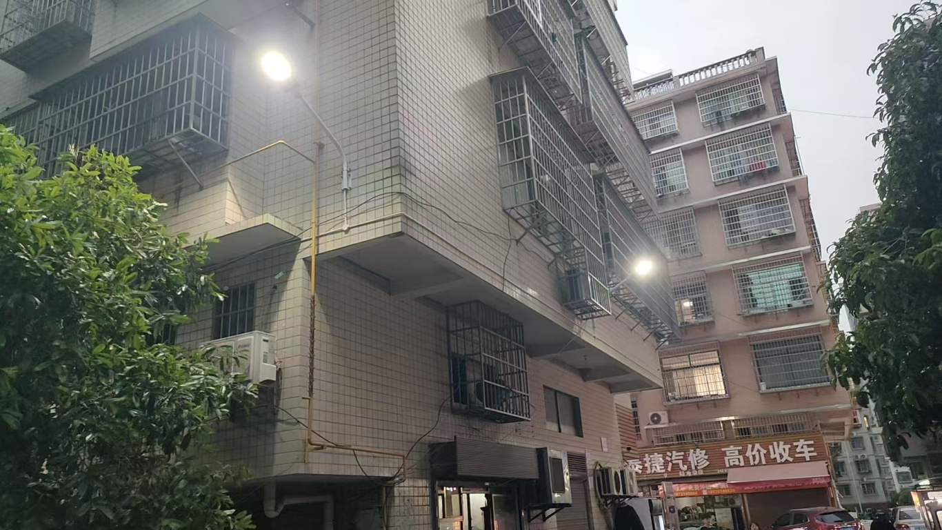 市政要聞 | 感謝信里的民生溫度！湘江新區(qū)八家灣小區(qū)改造工程圓滿收官獲天頂街道點贊